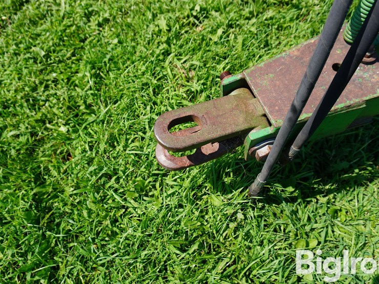 john-deere-630-image-9