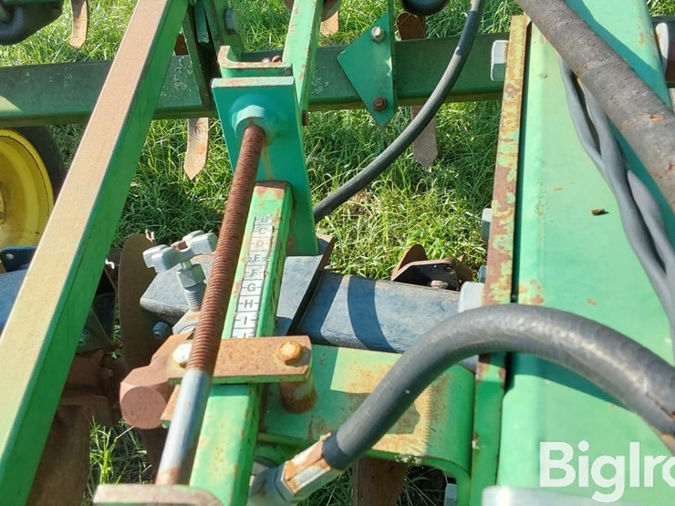 john-deere-714-image-14