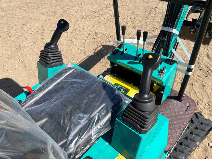 #9455-•-2025-unused-cfg-mini-excavator-image-7