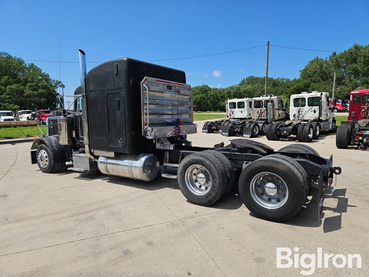 1998-peterbilt-379-image-7