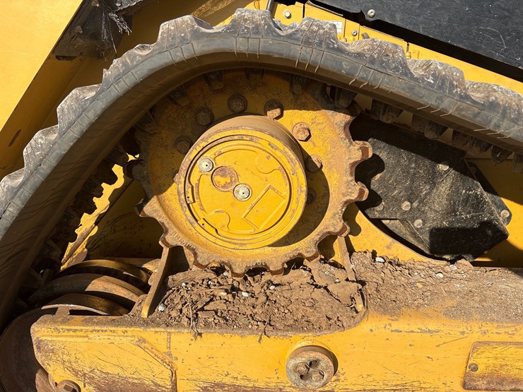 2021-caterpillar-299d3-image-10