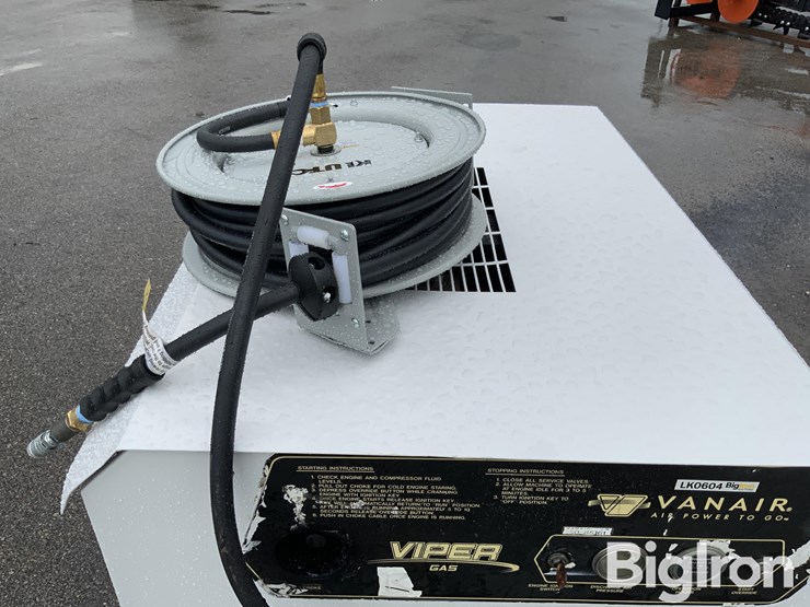 2012-viper-80-image-14