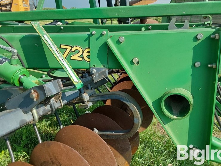 john-deere-726-image-17