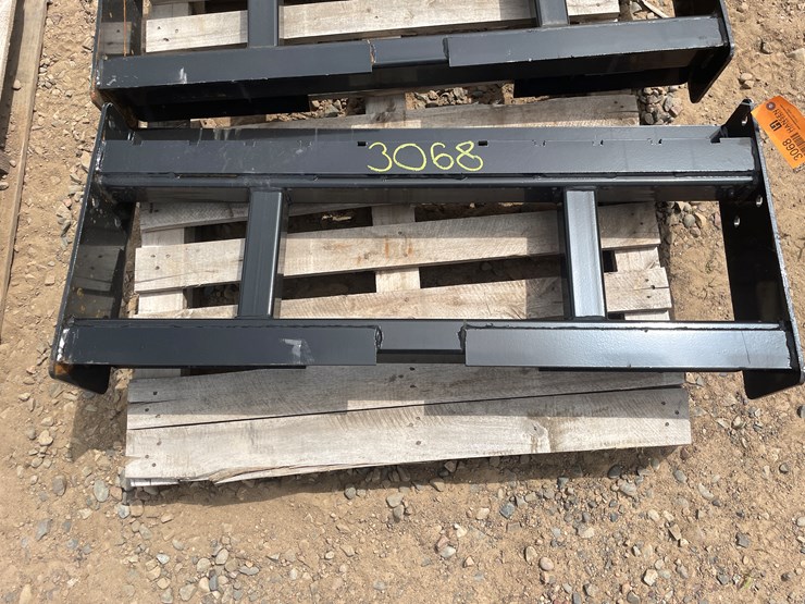 #3068-•-unused-2025-wolverine-pallet-fork-frame-attachment-image-3