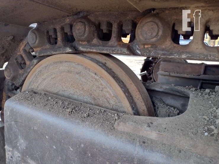 1992-deere-490e-image-29