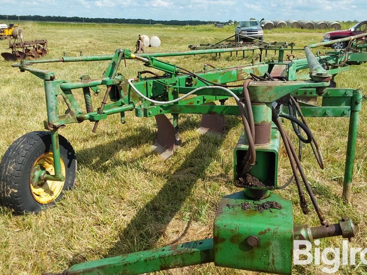 john-deere-2500-image-8