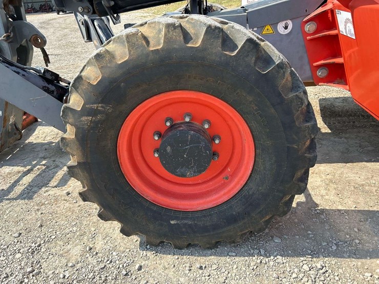 2018-skyjack-sj1056th-image-25