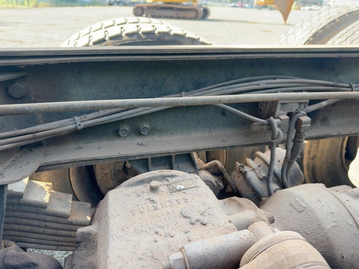 1998-mack-e7-454-image-24