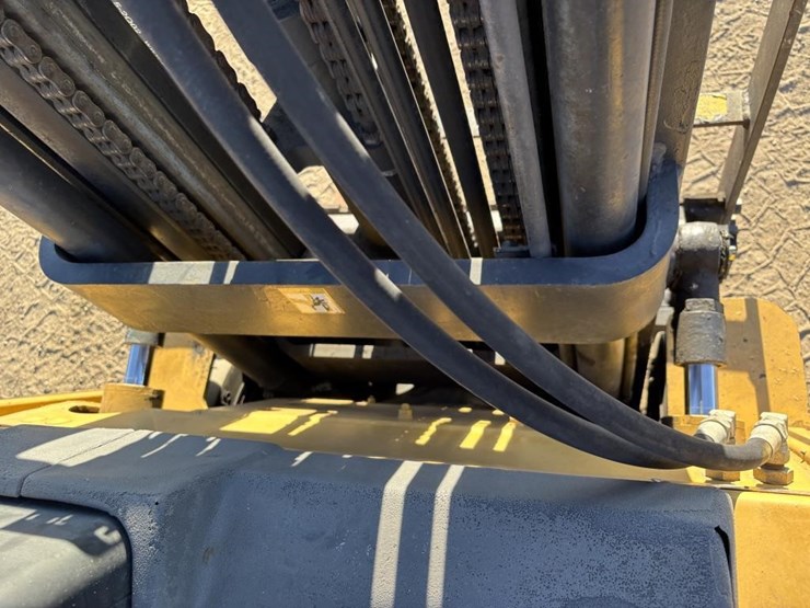 caterpillar-gc25-image-14