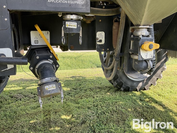 2019-case-ih-patriot-4440-image-12
