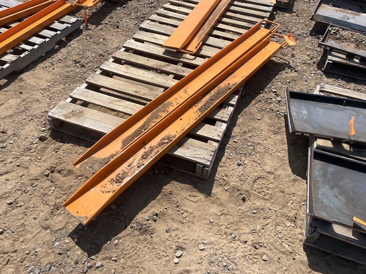 #3102-•-unused-2025-wolverine-skid-steer-pallet-fork-extensions-image-2