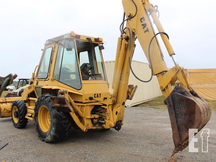 caterpillar-416-image-3