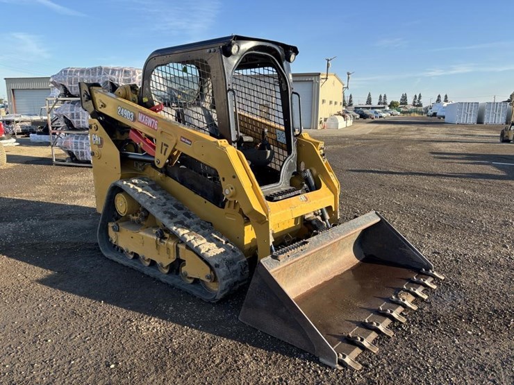 2021-caterpillar-249d3-image-2