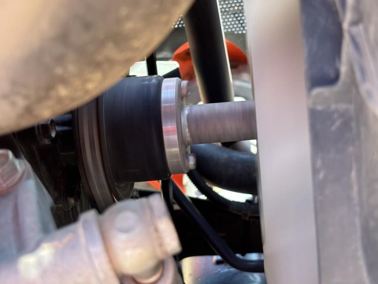 2018-kubota-l4701-image-43