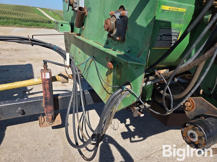 john-deere-135-image-9