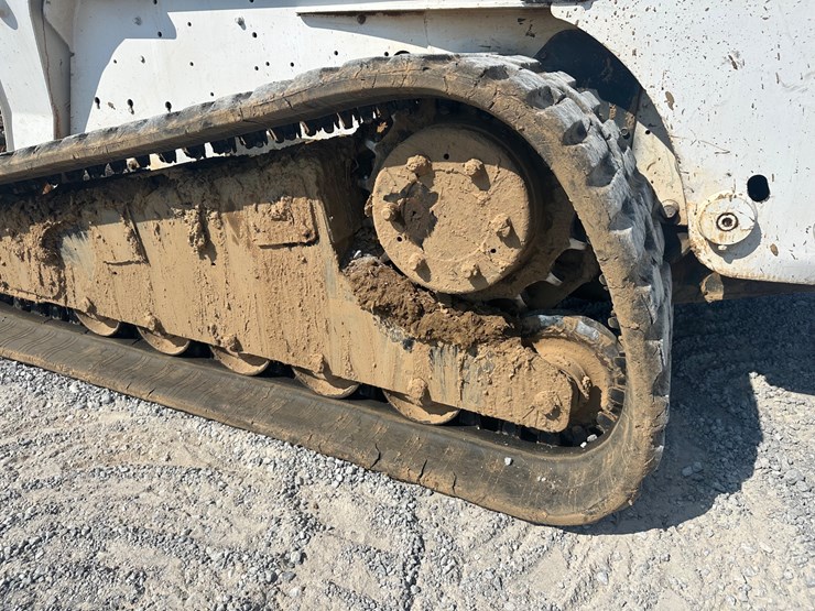 2008-bobcat-t320-image-7