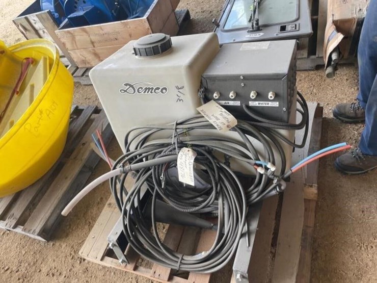 demco-60-image-1