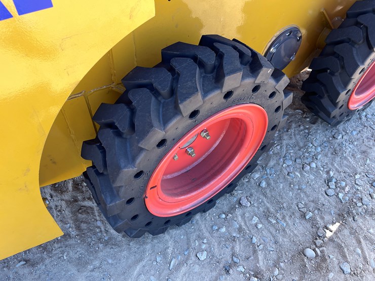 #9456-•-unused-2025-cfg-skid-steer-loader-image-24