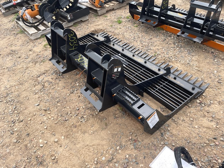 #3034-•-unused-2025-wolverine-skid-steer-land-leveler-attachment-image-3