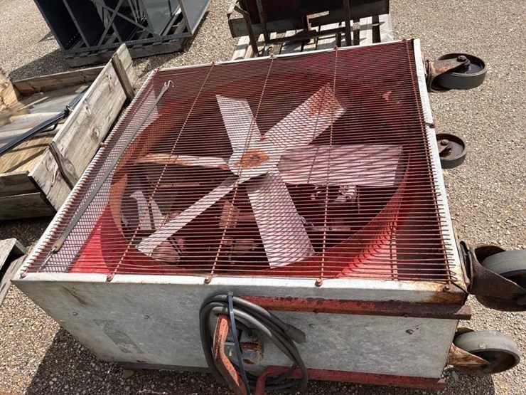 4'-x-4'-barn-fan-image-3