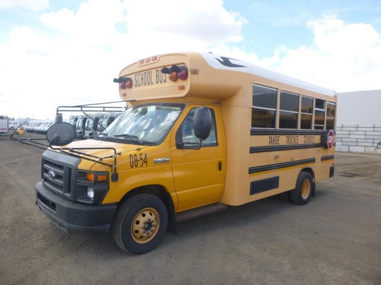 2008-ford-e450-image-1
