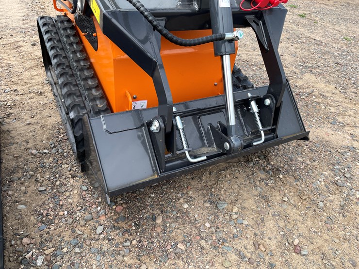 #9364-•-unused-2025-landhero-mini-skid-steer-loader-image-4