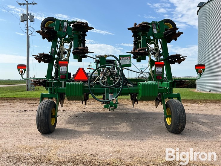 john-deere-15-image-6