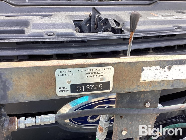 2017-ford-f550-xl-image-11