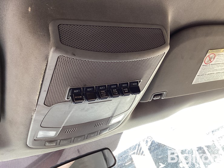 2017-ford-f550-xl-image-15