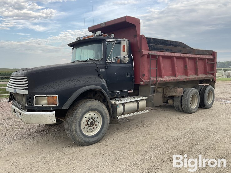 1994-ford-ltls9000-image-1