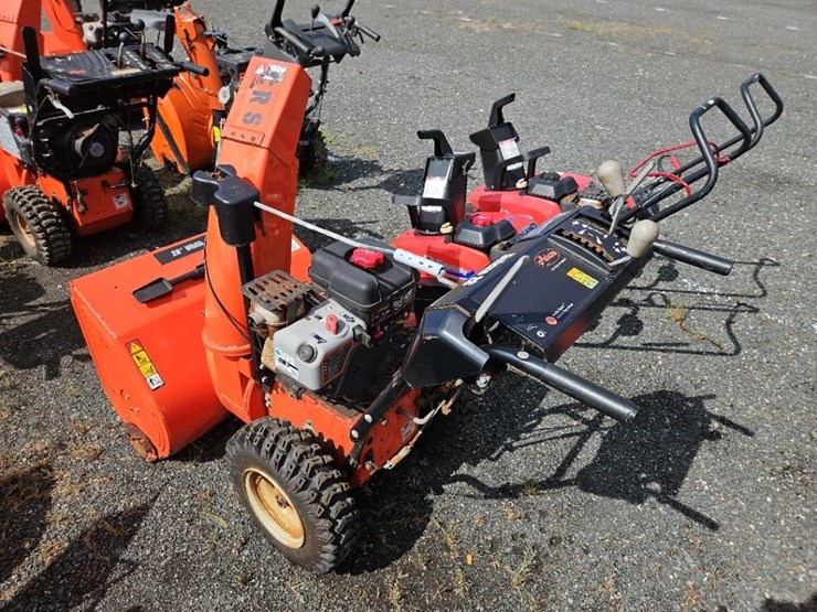 ariens-deluxe-28-snow-blower-image-4
