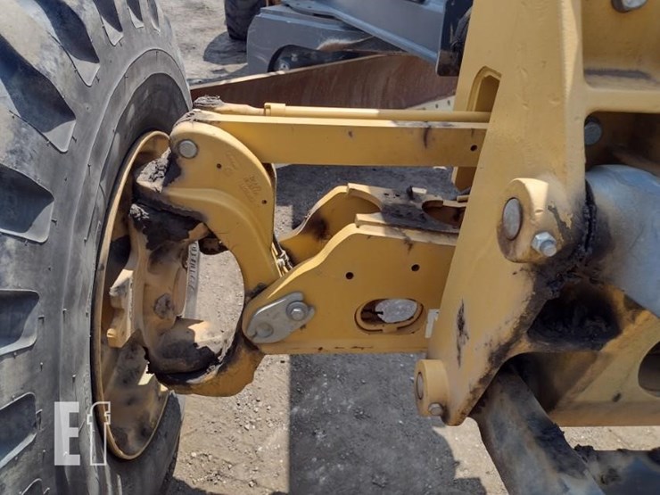 2020-deere-670gp-image-26
