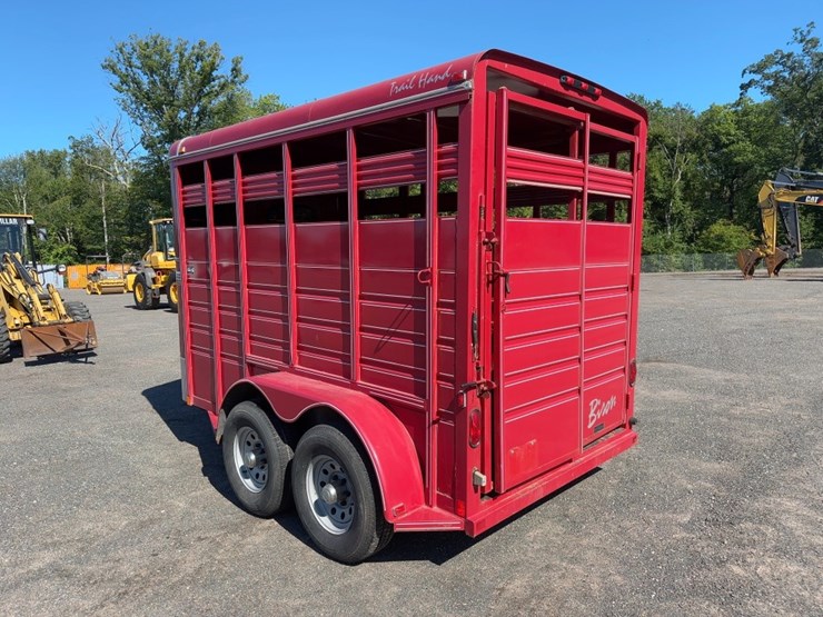 2002-bison-612hpt-12'-t/a-livestock-trailer-image-3
