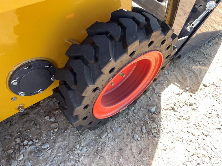 #9456-•-unused-2025-cfg-skid-steer-loader-image-25