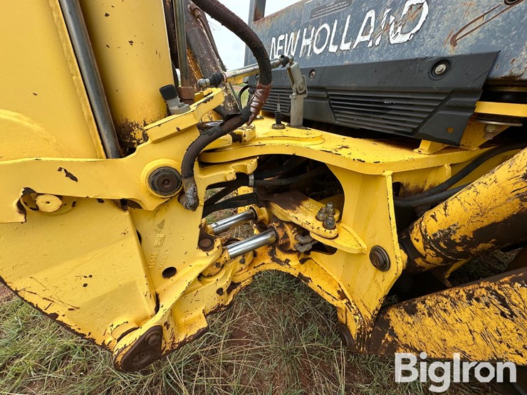 new-holland-lb75b-image-11