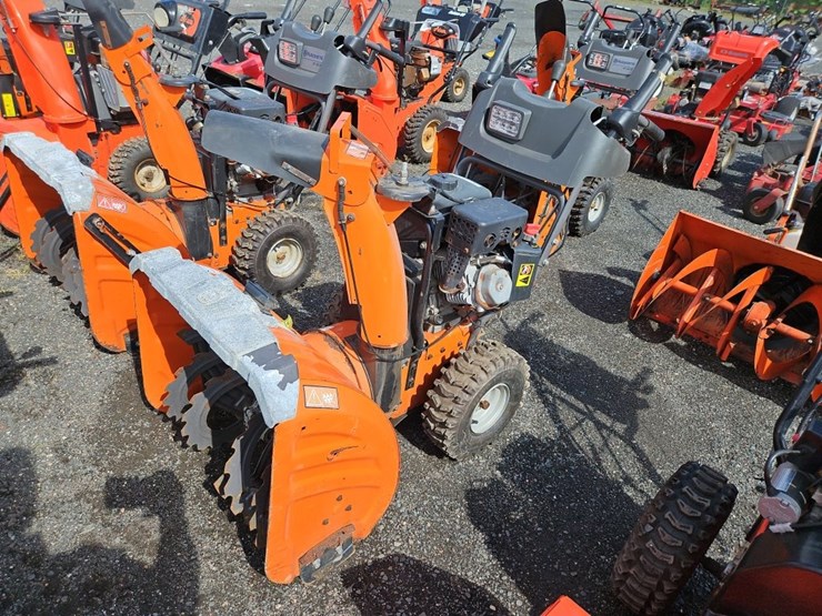 husqvarna-st327p-snow-blower-image-1