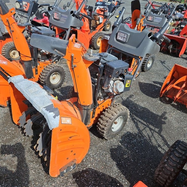 HUSQVARNA ST327P SNOW BLOWER