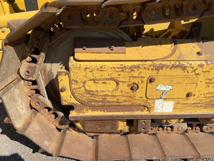 2011-caterpillar-d4k-xl-image-26