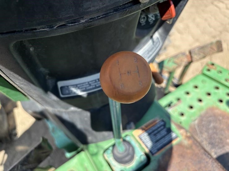 2008-john-deere-4005-image-27