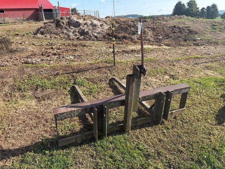 3pt-2-prong-bale-mover-image-5