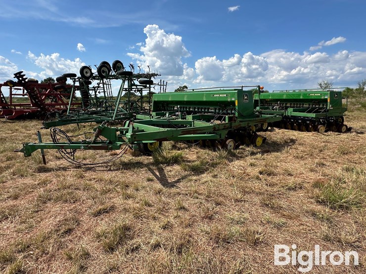 john-deere-750-image-1