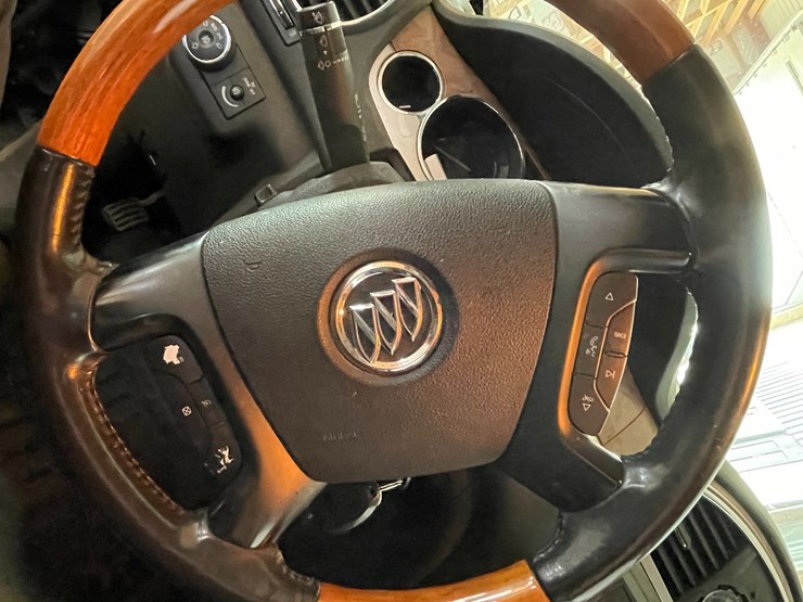 2009-buick-enclave-cxl-image-28