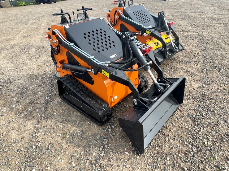 #9085-•-unused-2025-landhero-mini-skid-steer-loader-image-5
