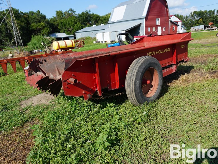 new-holland-155-image-5