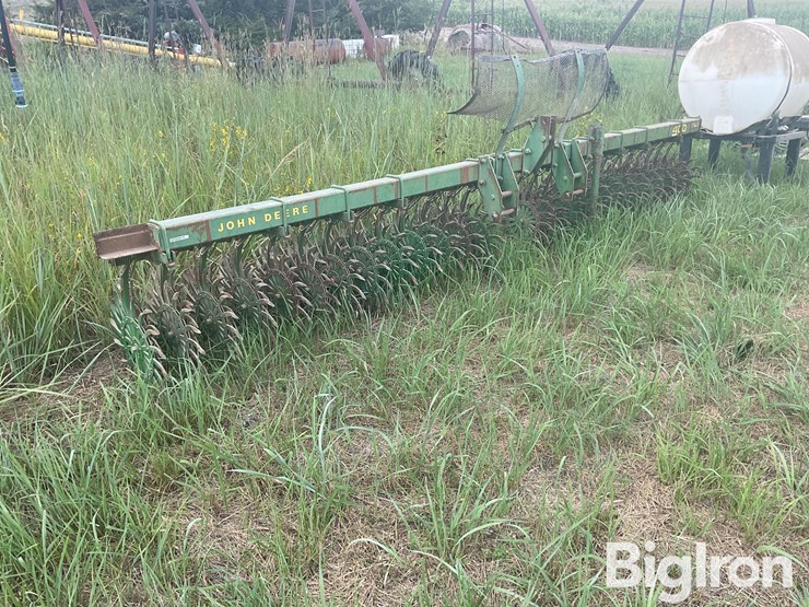 john-deere-400-image-8