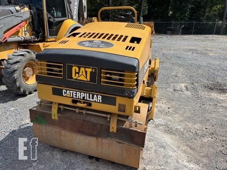 1997-caterpillar-cb-224c-image-2