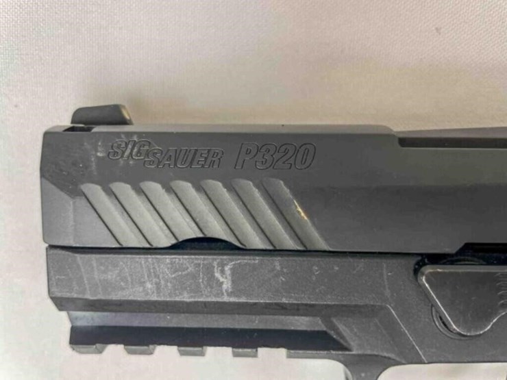 sig-sauer-9mm-pistol-image-3