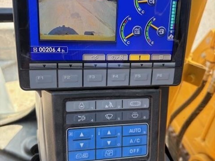 2023-komatsu-pc138us-lc-11-image-10