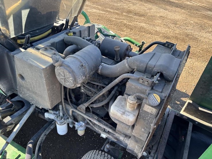 2013-john-deere-1600-turbo-image-27