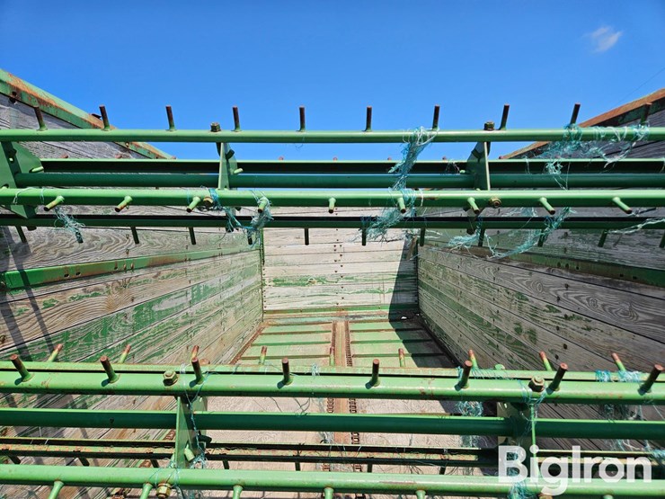 john-deere-125-image-16